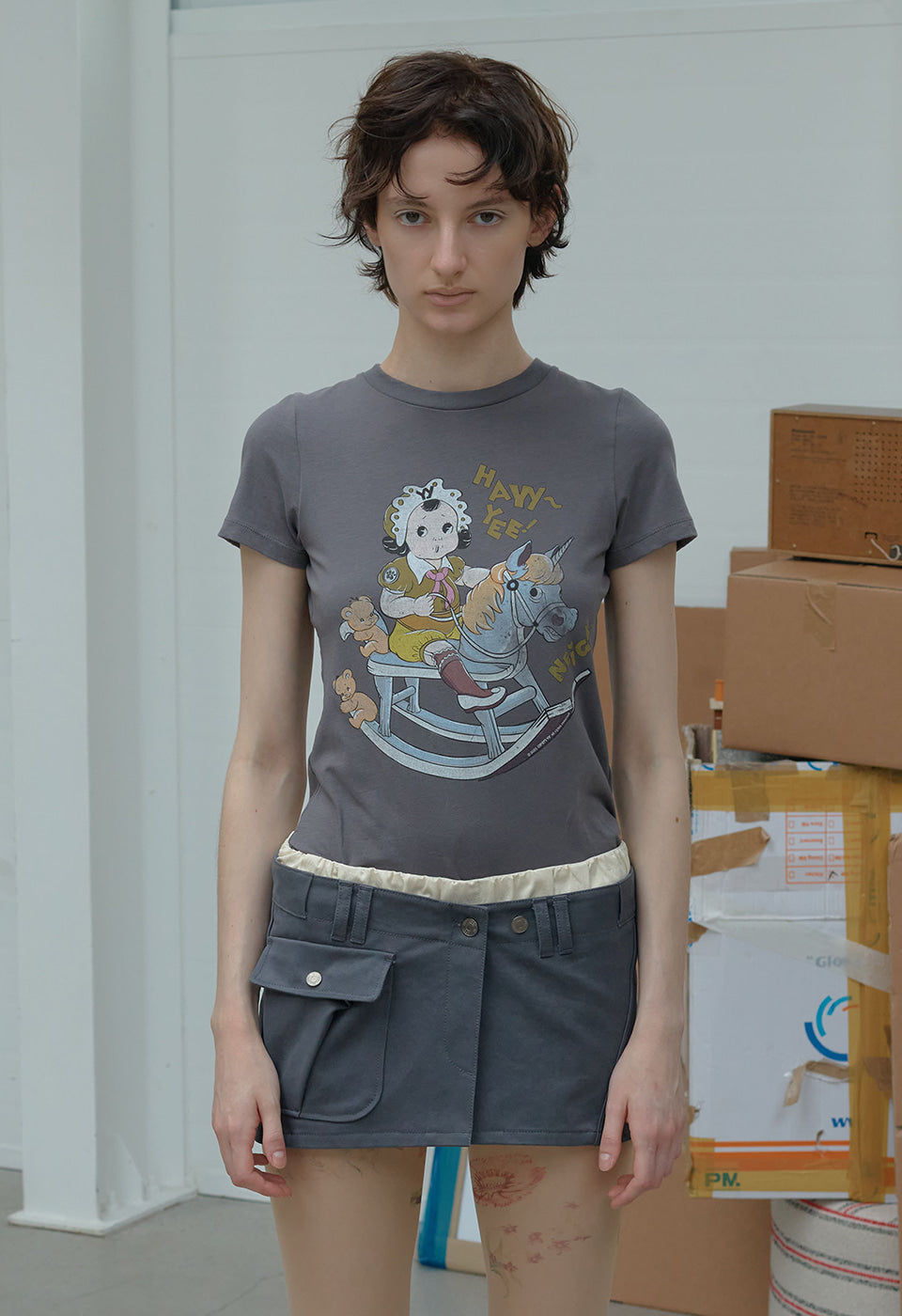 OPEN YY ROCKING BABY TEE, CHARCOAL
